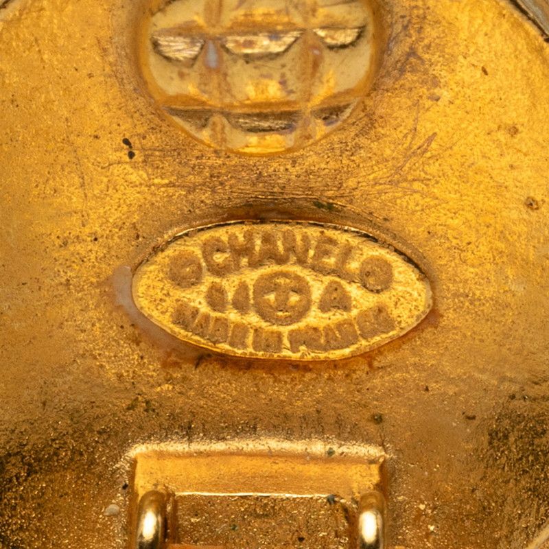 Chanel CC Logo Earrings Gold Plated — view 3