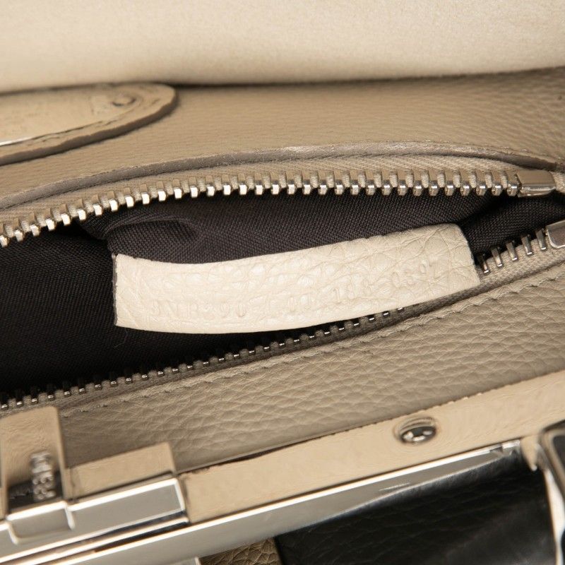 Fendi Selleria Peekaboo Medium Shoulder Bag Gray Leather — view 6