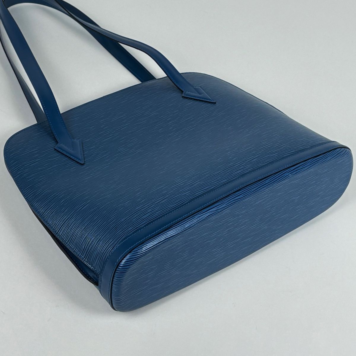 Louis Vuitton Lussac Tote Bag Epi Toledo Blue — view 2