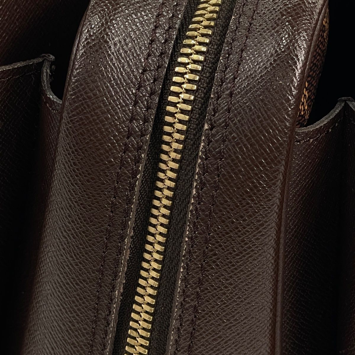 Louis Vuitton Triana Handbag Damier Brown — view 5