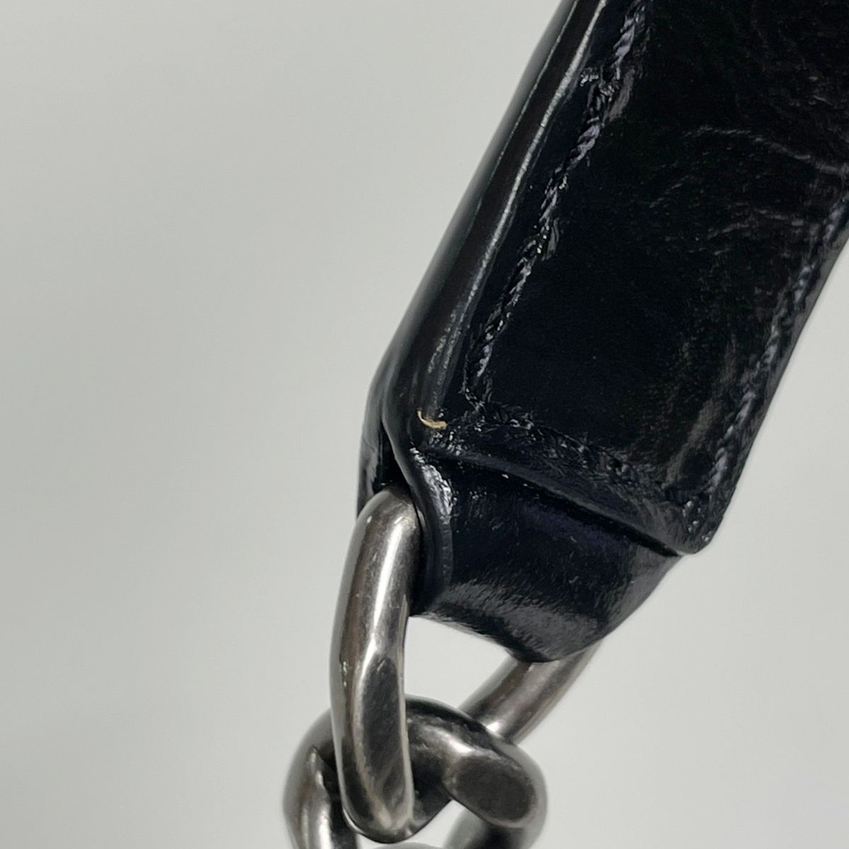 Saint Laurent Shoulder Bag Niki Medium Leather Black — view 4
