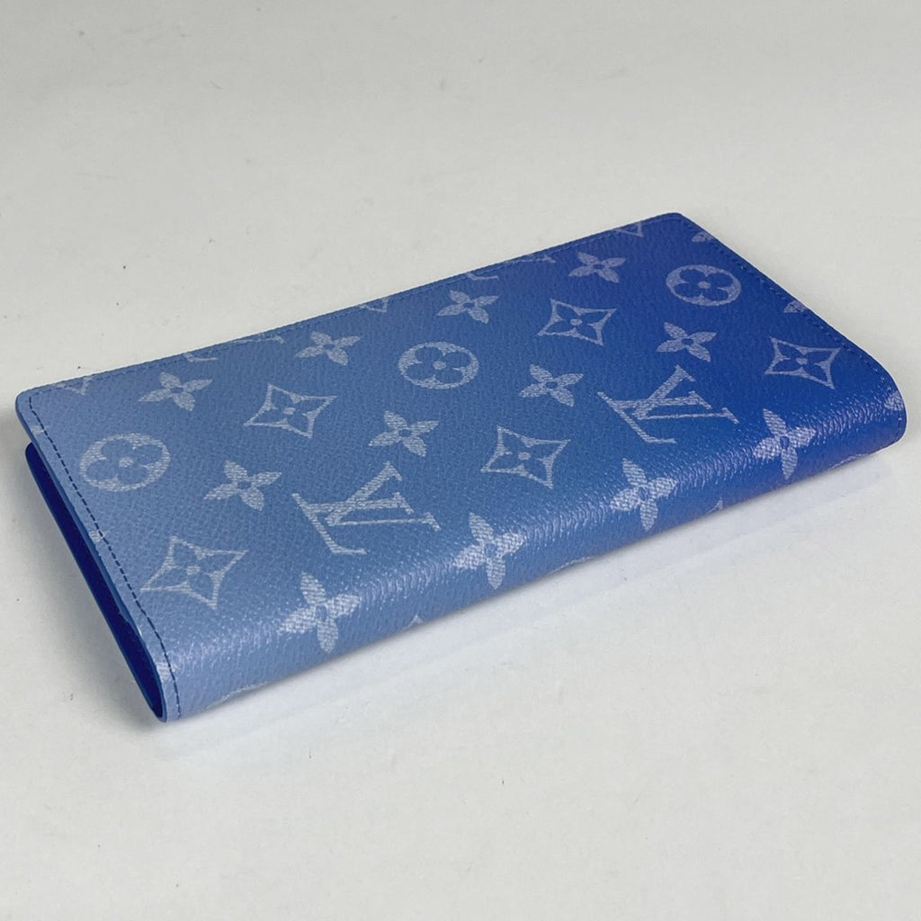 Louis Vuitton Portefeuille Brazza Wallet Monogram Clouds Blue — view 2