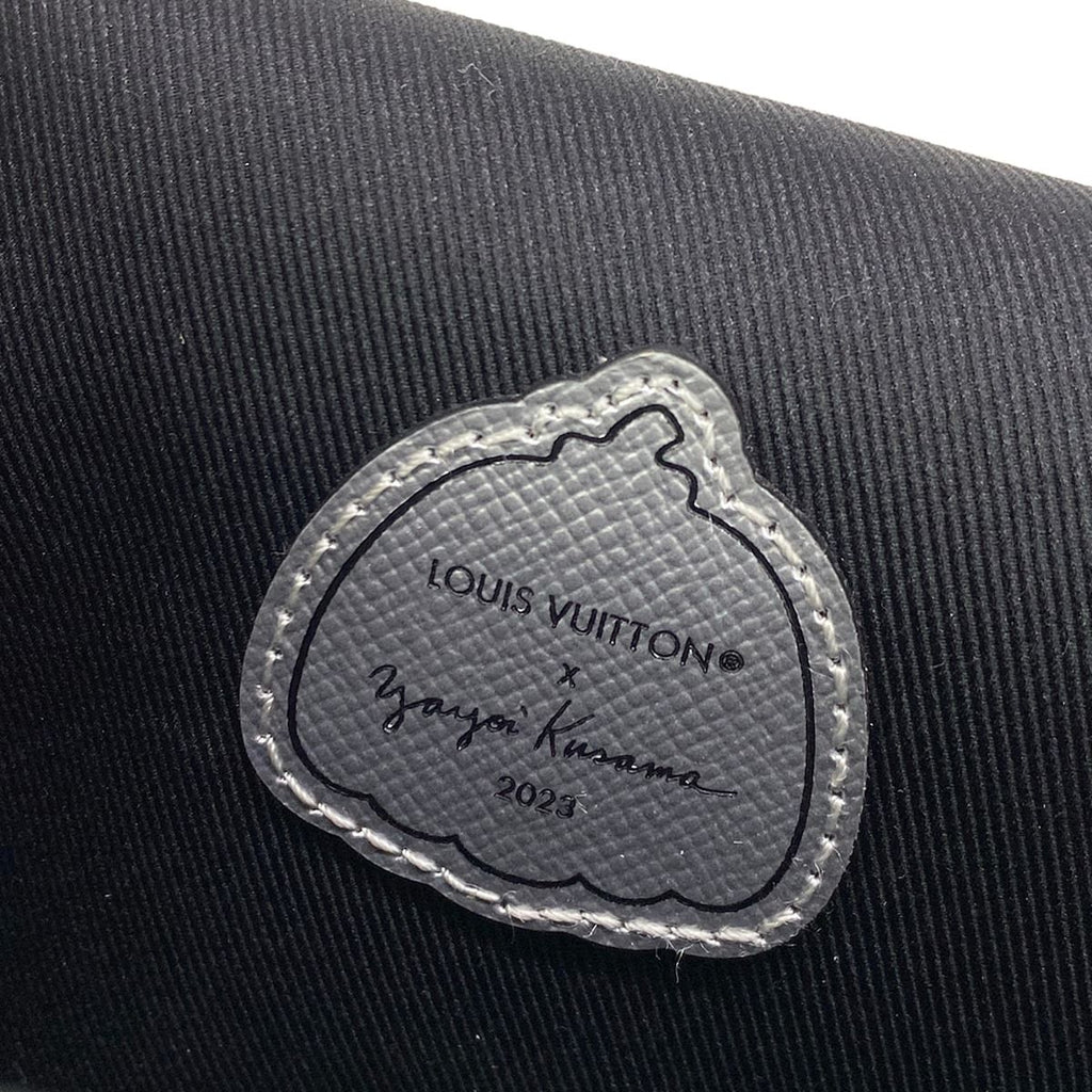 Louis Vuitton Wallet Yayoi Kusama Steamer Wearable Monogram Eclipse Gray — view 6