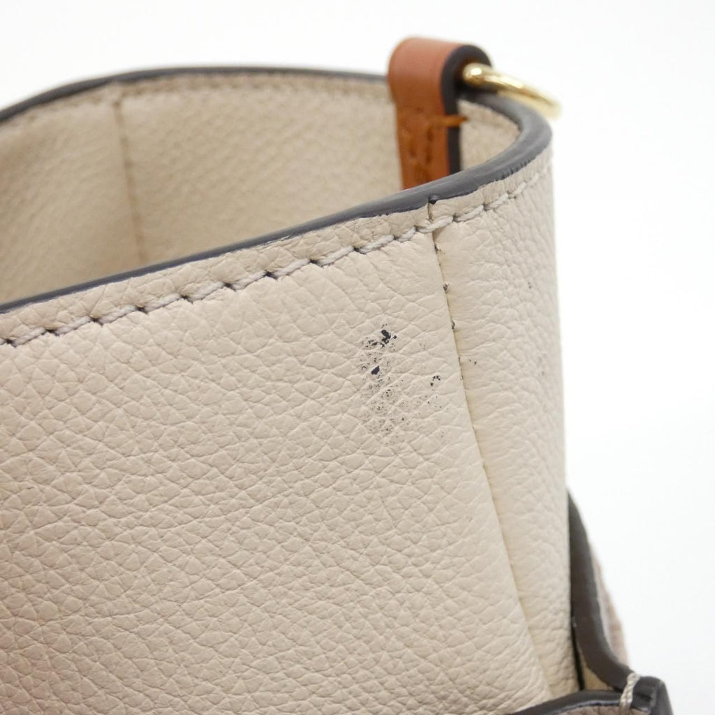 Louis Vuitton on My Side MM Bag — view 5