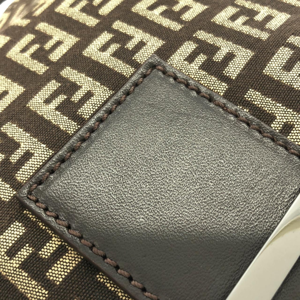 Fendi Shoulder Bag Beige — view 6