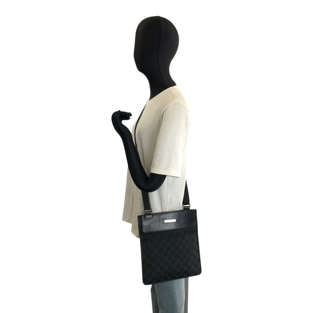 Gucci Black Silver GG Canvas Leather Shoulder Bag Pochette — view 7