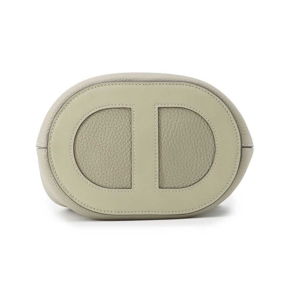 Hermes Tote Bag in the Loop 18 Sage Silver Taurillon Clemence Swift — view 3