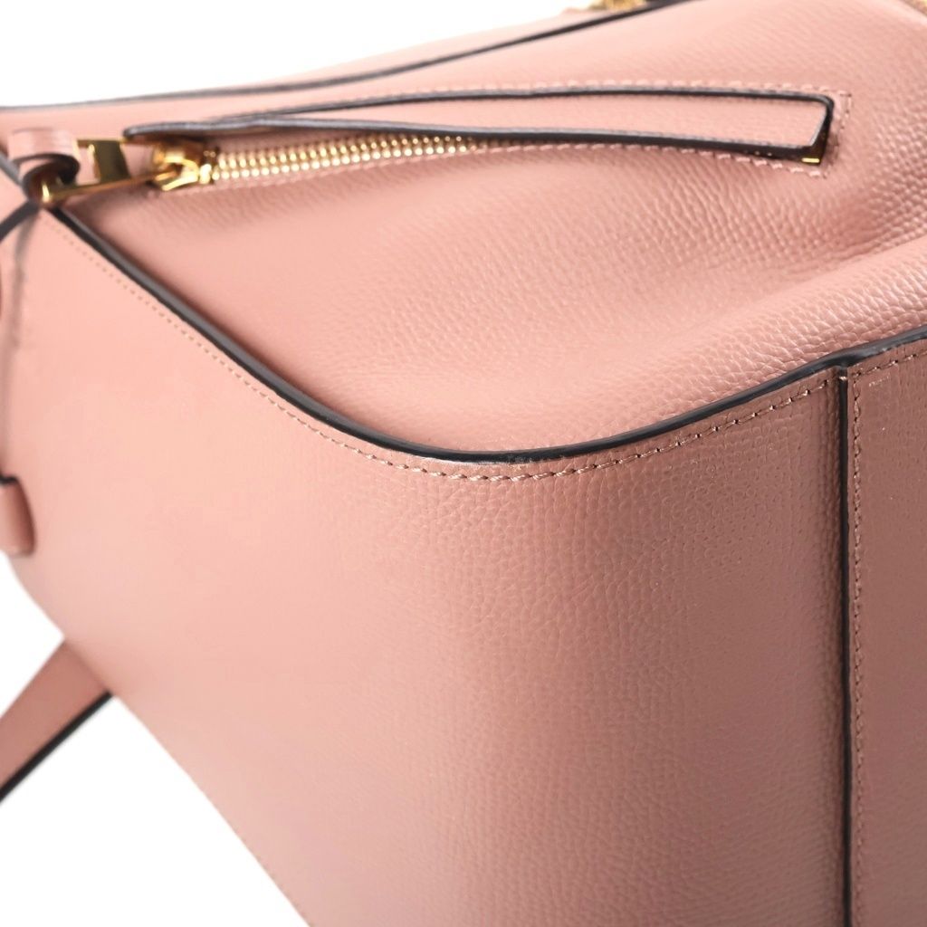 Loewe Hammock Medium Leather 2-Way Shoulder Bag Pink — view 5