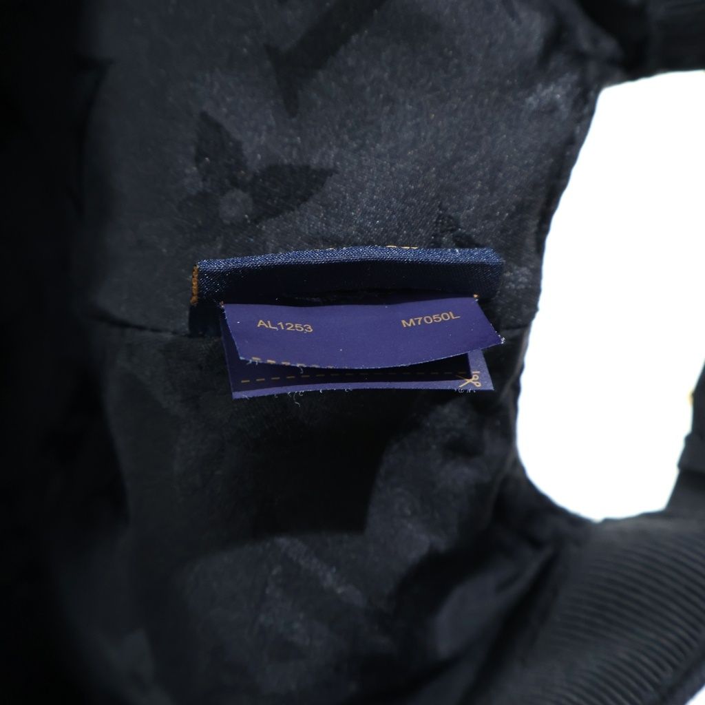 Louis Vuitton LV Iconic Baseball Cap Hat Cotton Logo Black — view 8