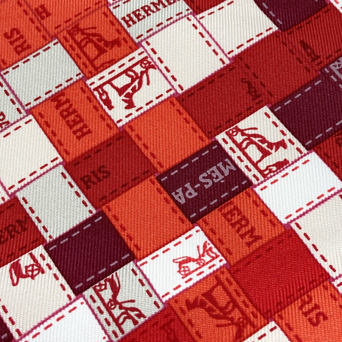 Hermes Pocket Square Heart Shape Bordeaux Checked Silk 100% Boxed — view 6