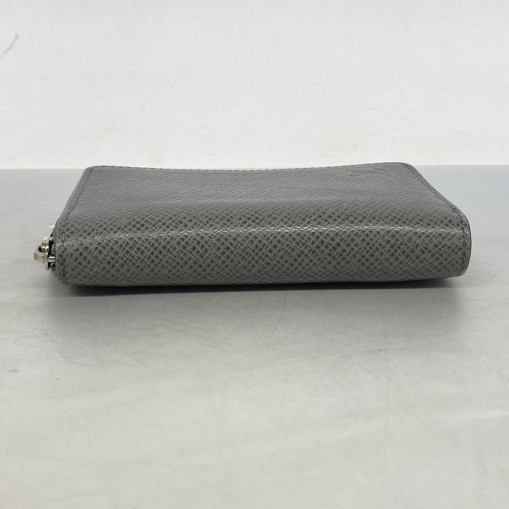 Louis Vuitton Coin Purse Taiga Zippy Glacier — view 2