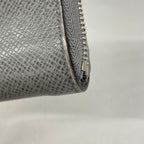 Louis Vuitton Coin Purse Taiga Zippy Glacier — view 6