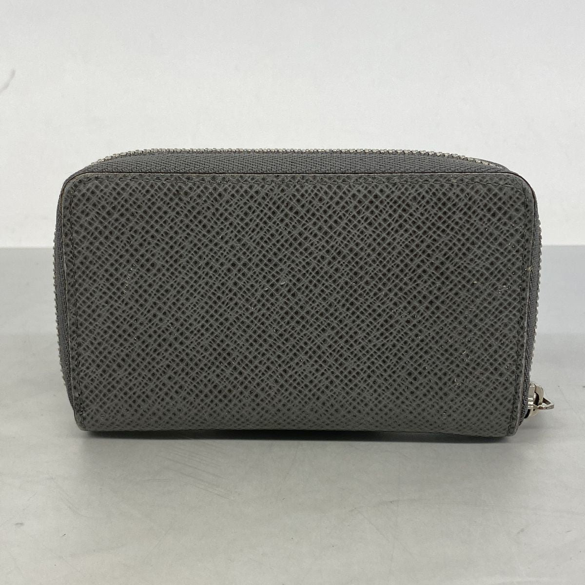 Louis Vuitton Coin Purse Taiga Zippy Glacier — view 8