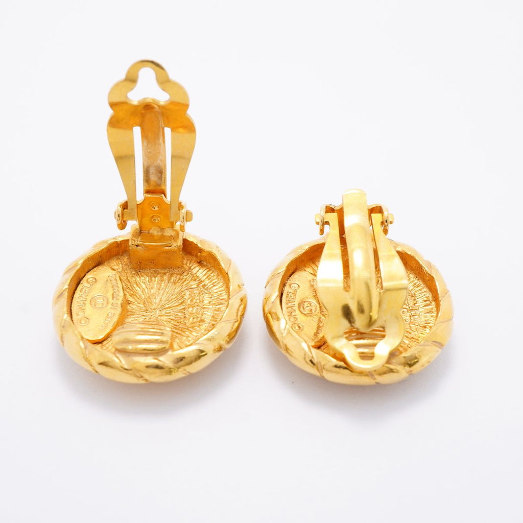 Chanel Earrings Vintage CC Logo Round Circle Gold Plated — view 3