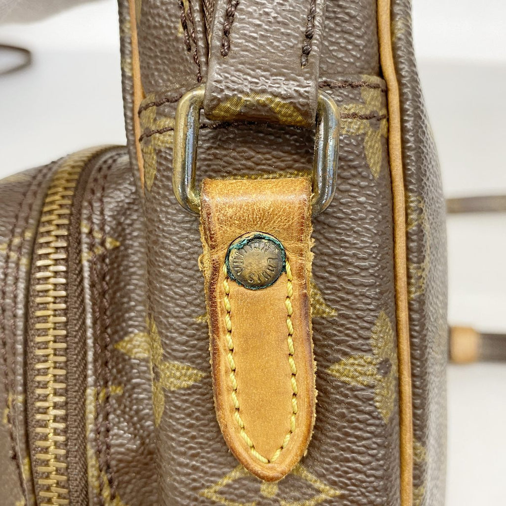 Louis Vuitton Shoulder Bag Monogram Amazon Brown — view 7