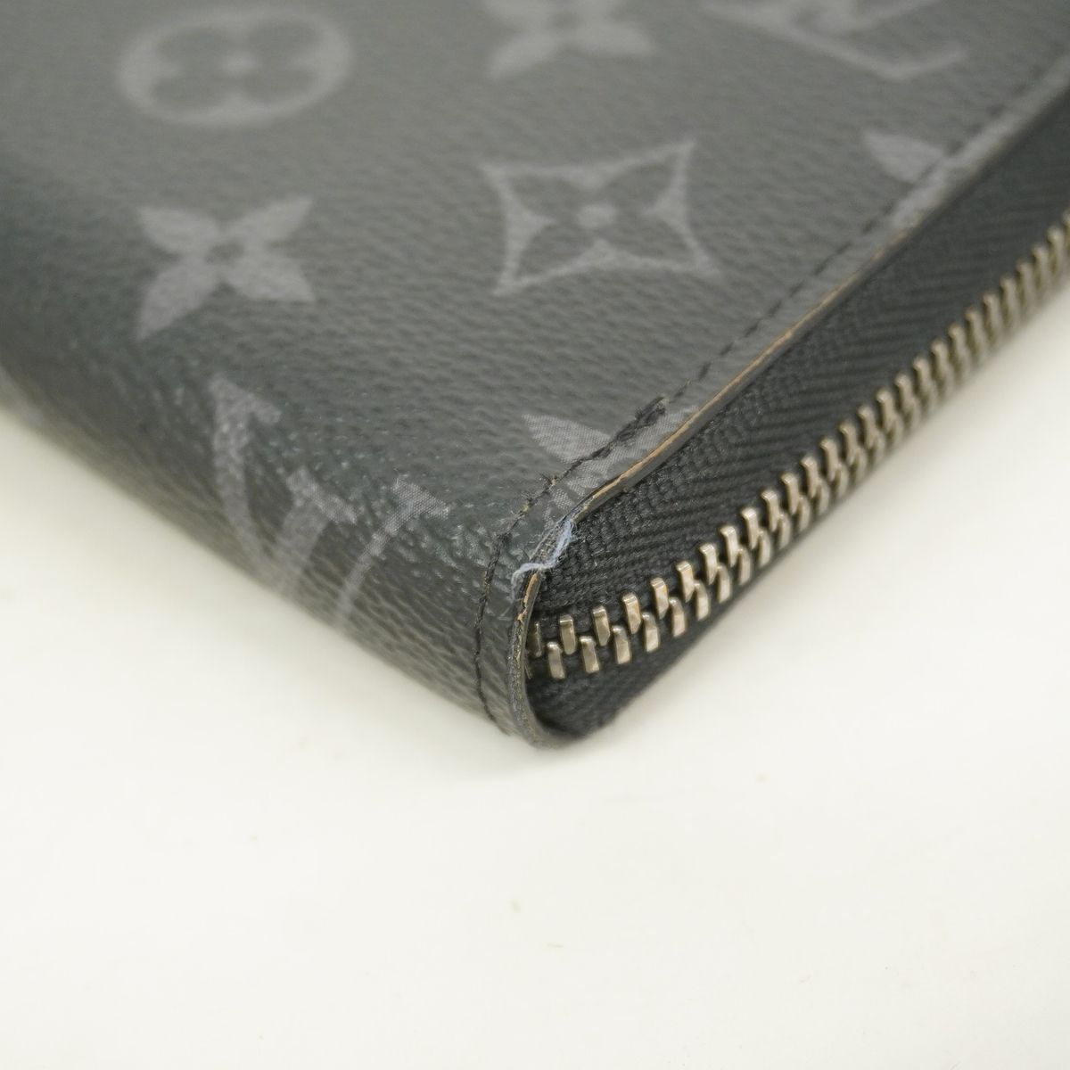 Louis Vuitton Wallet Monogram Eclipse Zippy Horizontal Black — view 6