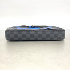 Louis Vuitton Shoulder Bag Damier Graphite Giant Alpha Messenger Black Blue — view 3