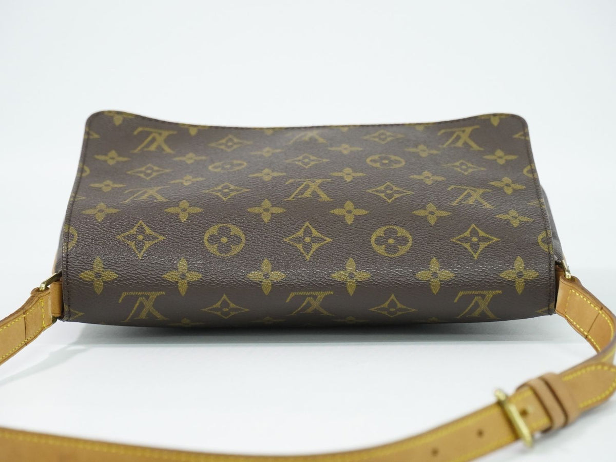Louis Vuitton LV Musette Tango Short Monogram Shoulder Bag Brown — view 5