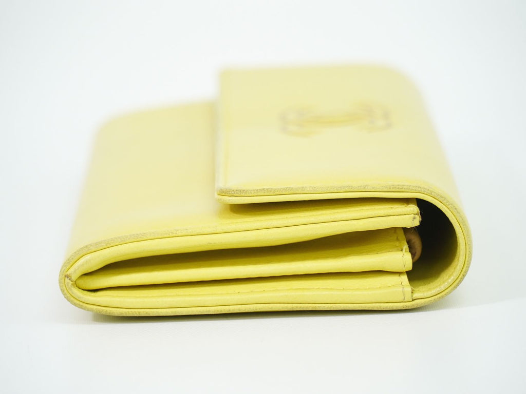 Chanel CC Logo Wallet Leather Yellow — view 4