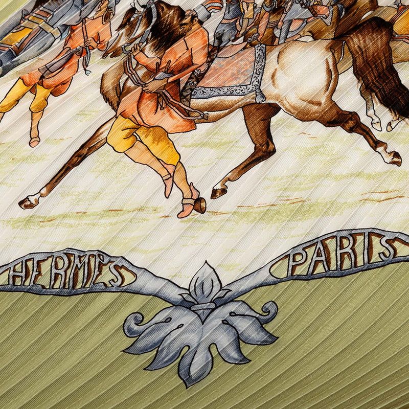 Hermes Pleated Carre les Chevaux Des Mogols Mughal Dynasty Horse Scarf Green — view 6