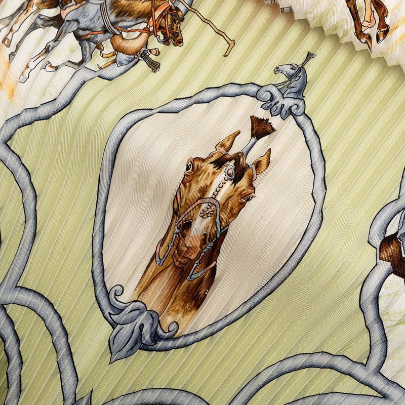 Hermes Pleated Carre les Chevaux Des Mogols Mughal Dynasty Horse Scarf Green — view 4