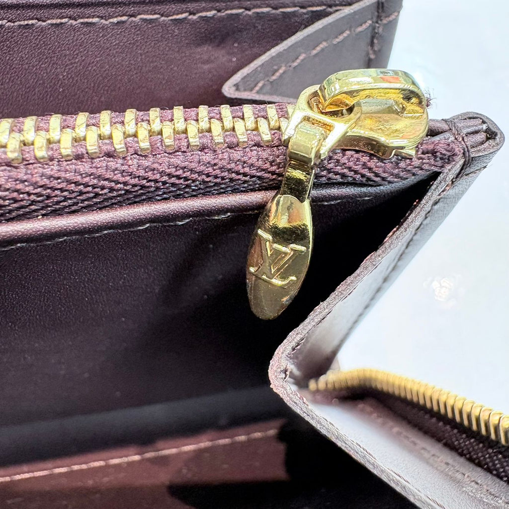 Louis Vuitton Zippy Wallet Vernis Amarante Monogram — view 8