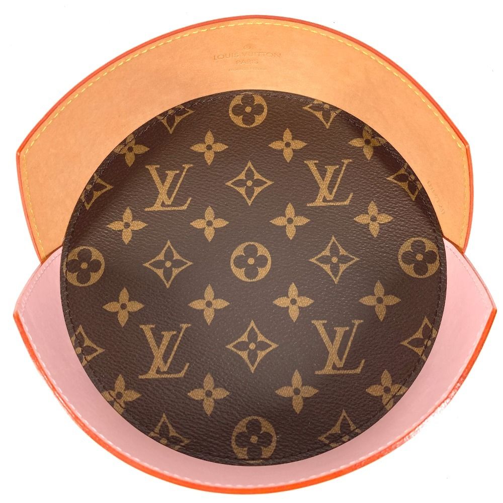 Louis Vuitton Case Dish Monogram Canvas Brown — view 2