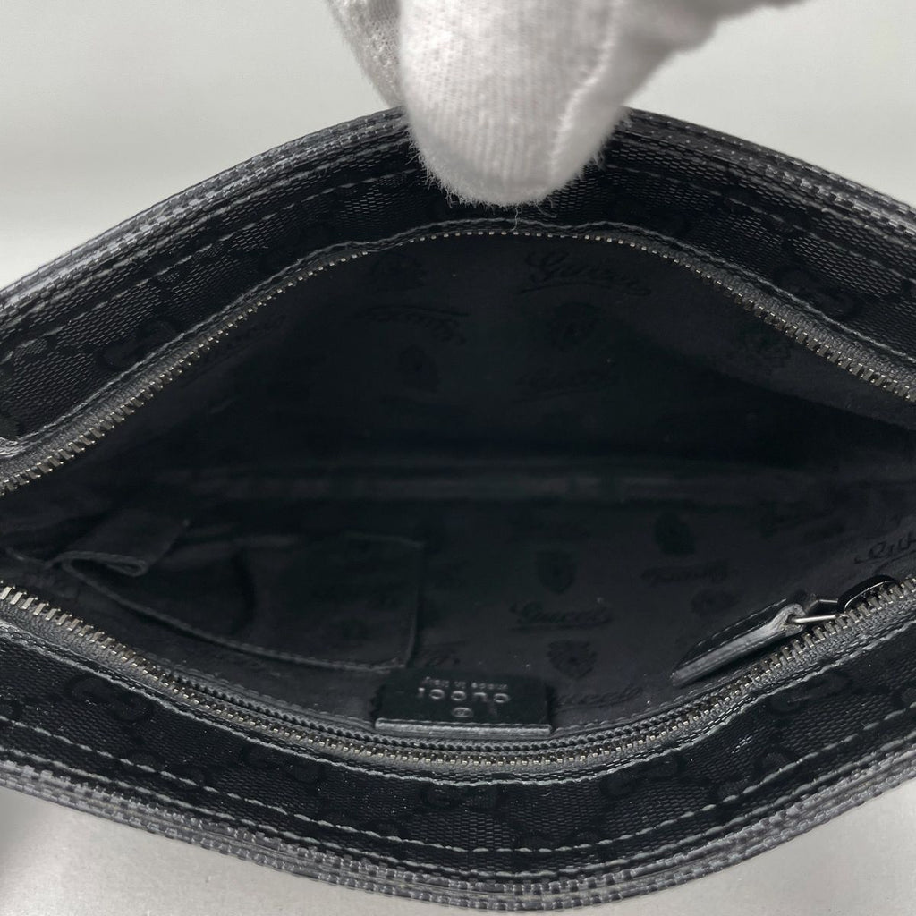Gucci GG Supreme Shoulder Bag Black — view 7