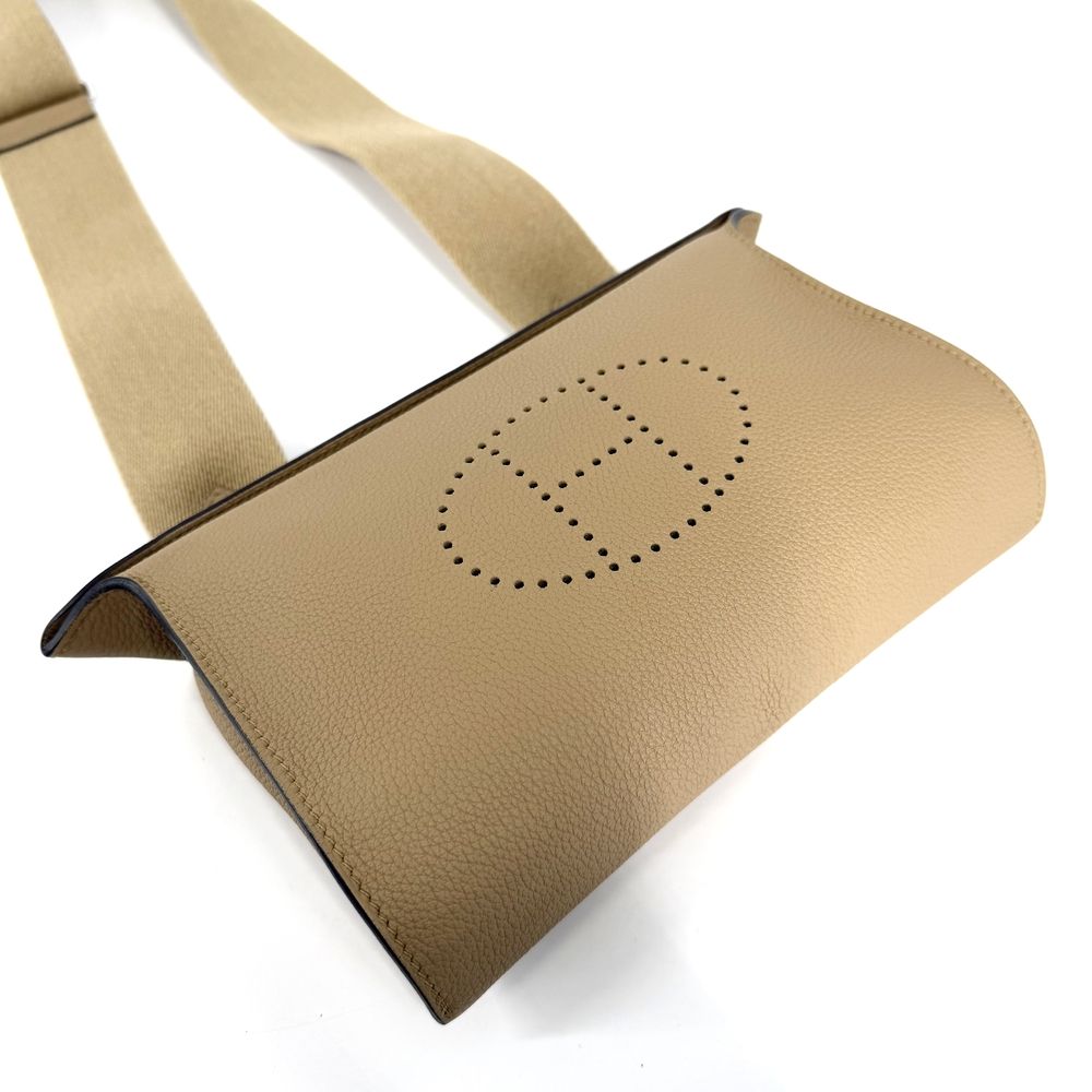 Hermes Shoulder Bag Vide Poche Crossbody Togo Beige Silver — view 3