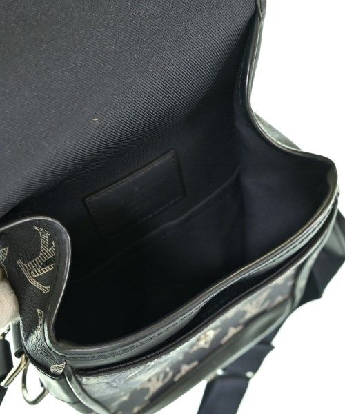 Louis Vuitton Monogram Savannah BB Shoulder Bag — view 4