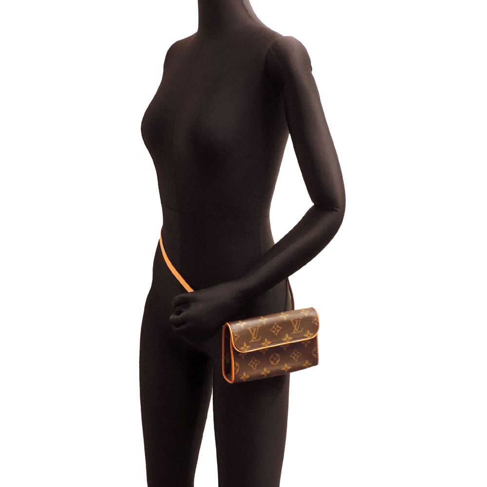 Louis Vuitton Pouch Brown — view 8