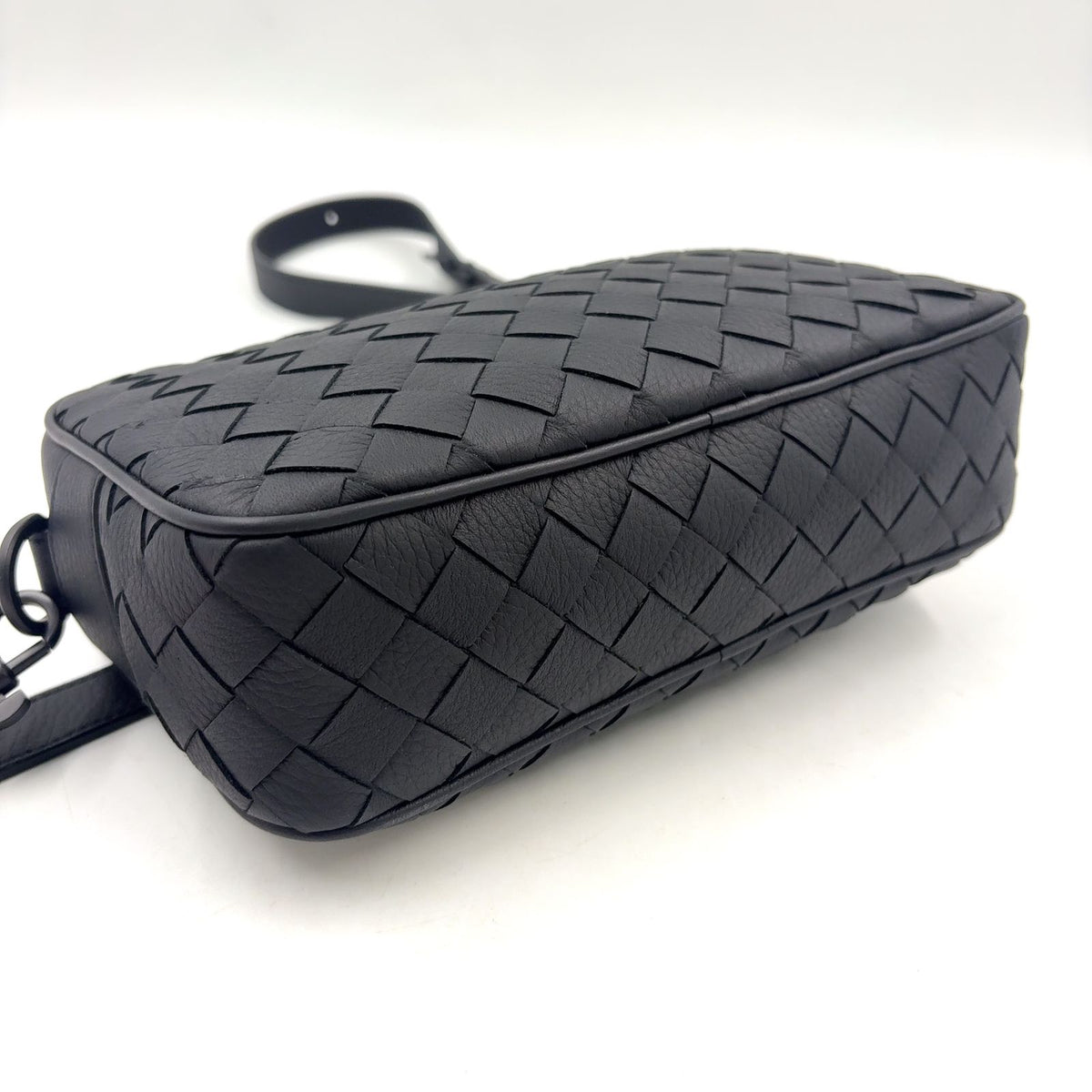 Bottega Veneta Intrecciato Leather Black Shoulder Bag — view 8