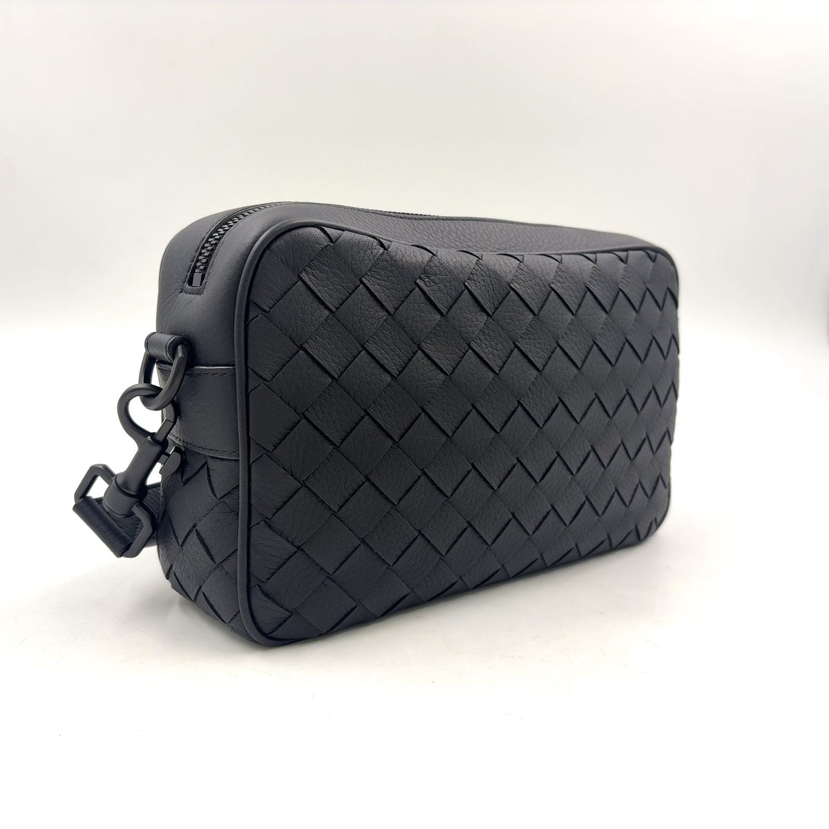 Bottega Veneta Intrecciato Leather Black Shoulder Bag — view 2