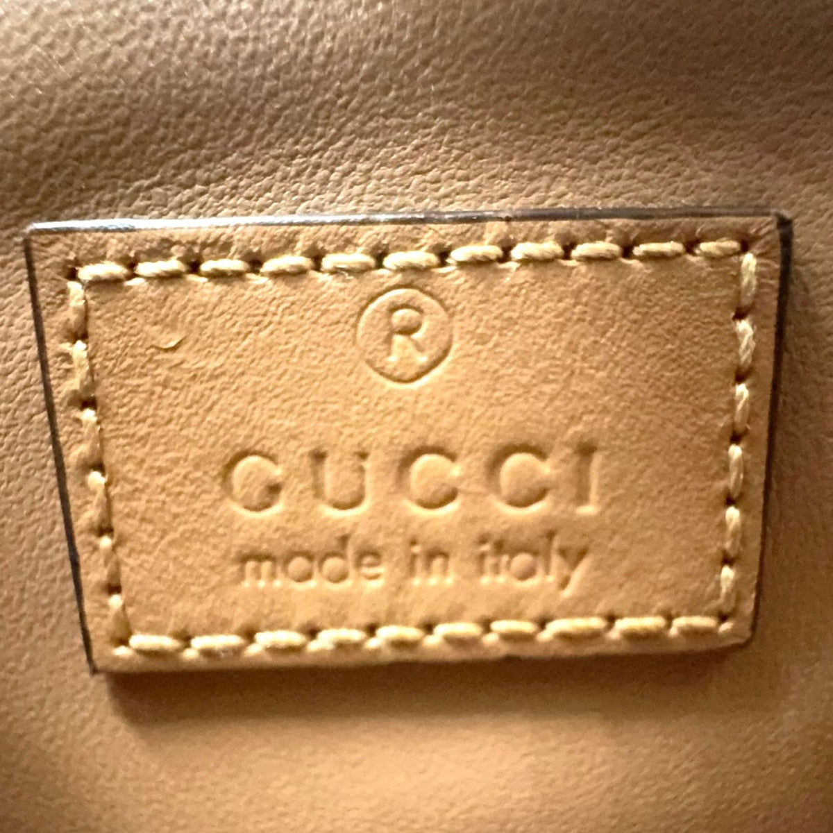 Gucci Deco Mini Quilted Chain Leather Beige Shoulder Bag Gold — view 4