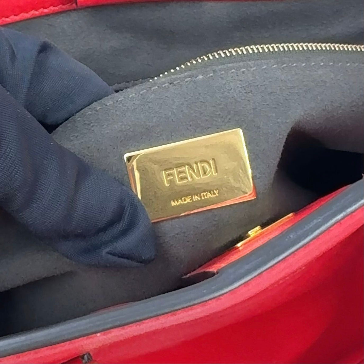 Fendi FF Tote Shoulder Bag Leather Red Gold — view 4