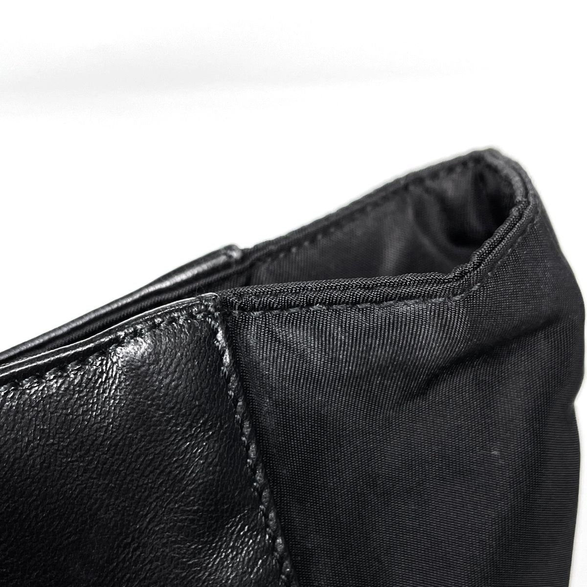 Prada Tote Pura Chain Nylon Nero — view 4