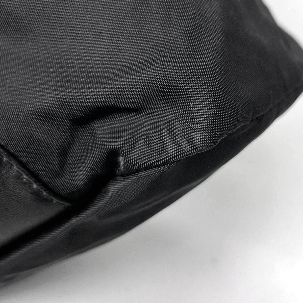Prada Tote Pura Chain Nylon Nero — view 3