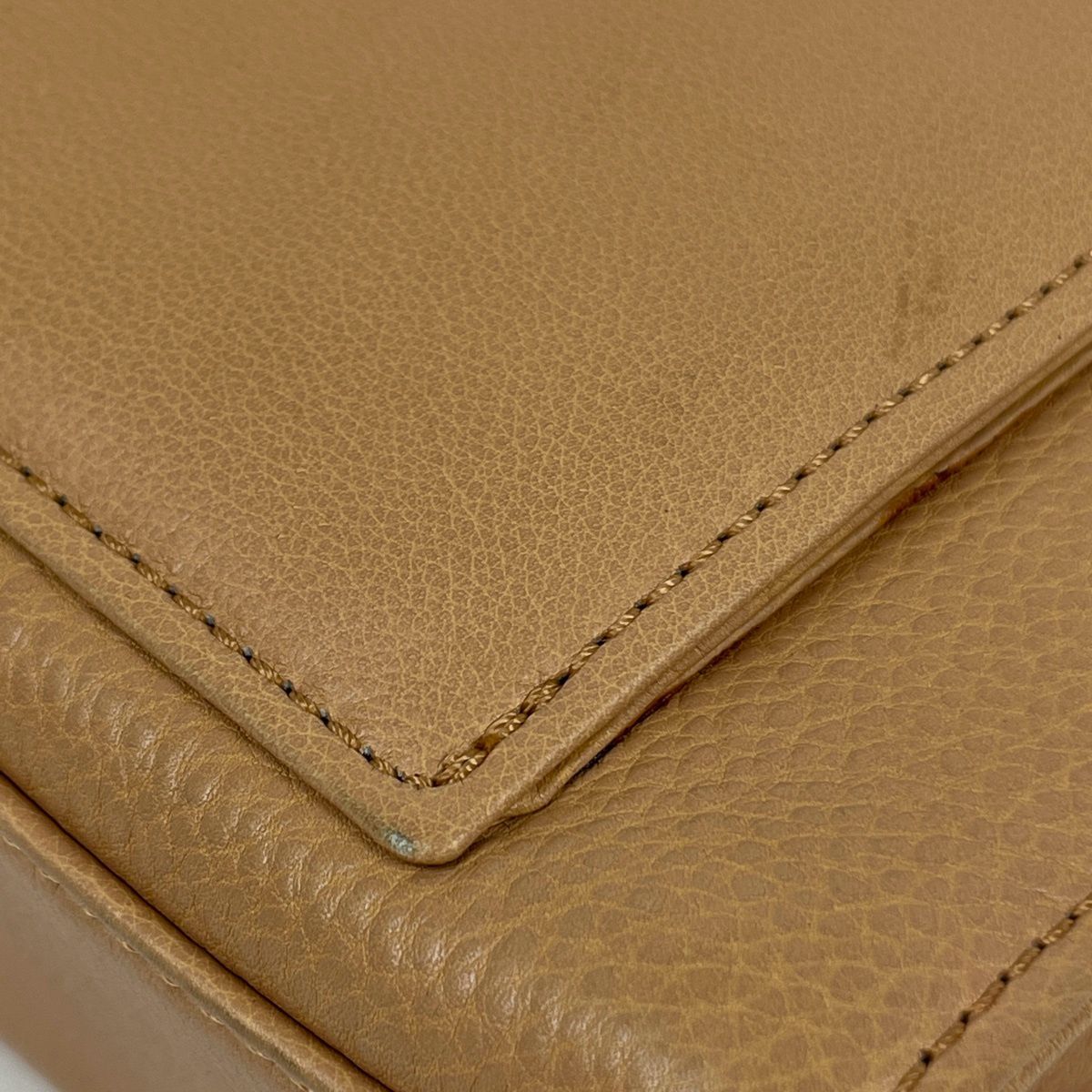 Chanel Handbag CC Logo Leather Beige — view 4