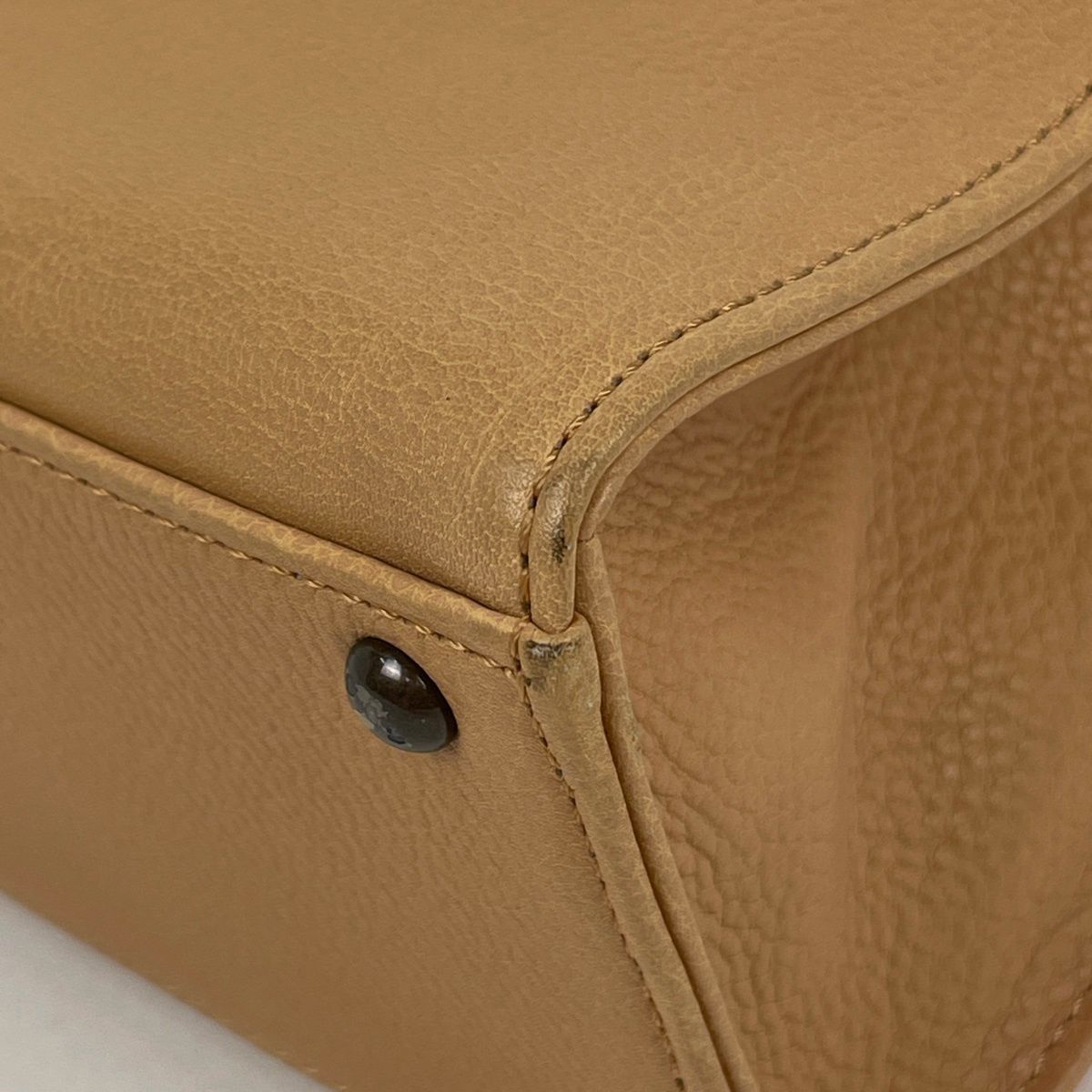 Chanel Handbag CC Logo Leather Beige — view 3