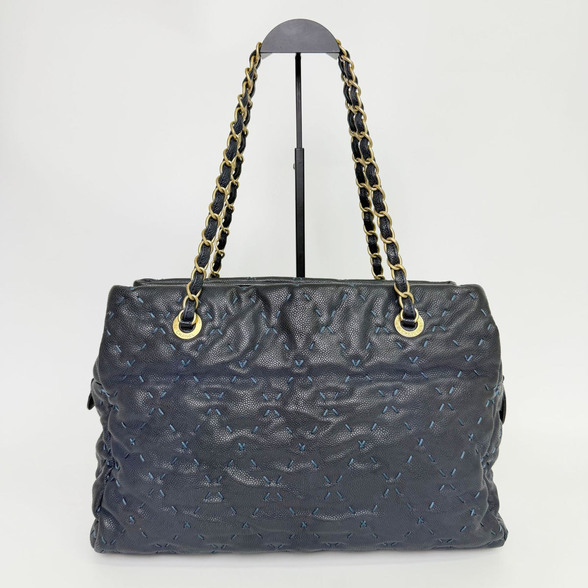 Chanel Camellia CC Logo Embossed Chain Tote Shoulder Bag Leather Navy Gold Seal — view 3