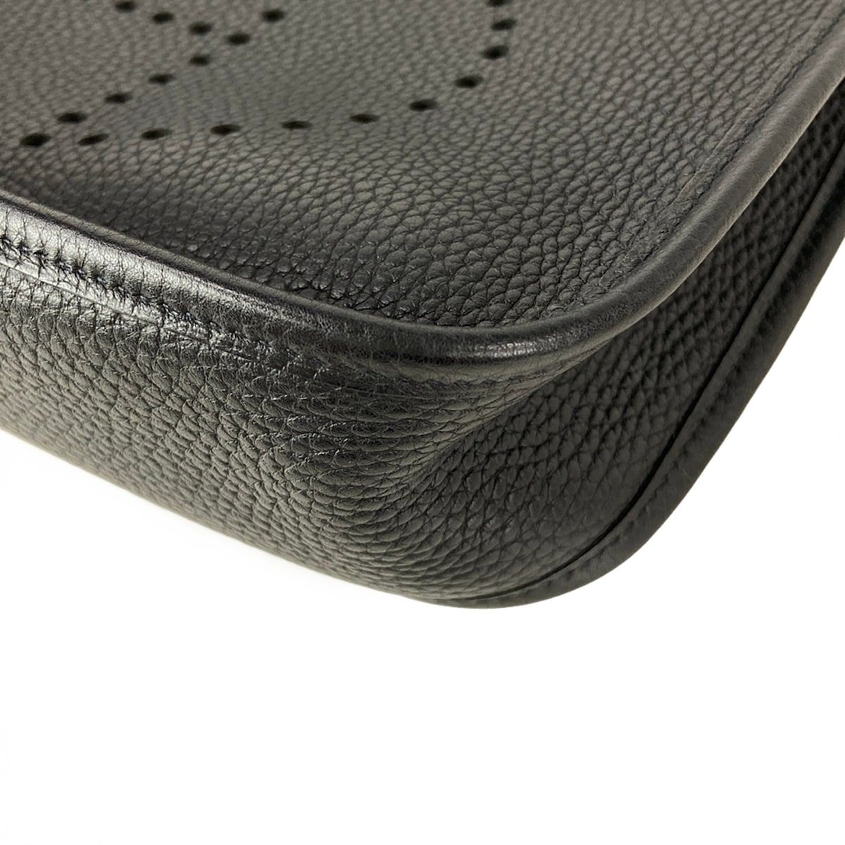 Hermes Shoulder Bag Evelyne PM Black Silver — view 6