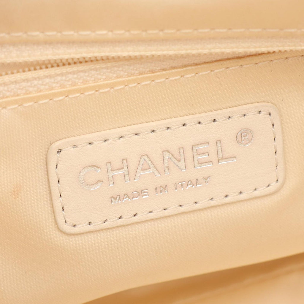 Chanel Shoulder Bag Quilted Cream Caviar Leather Chain — view 4