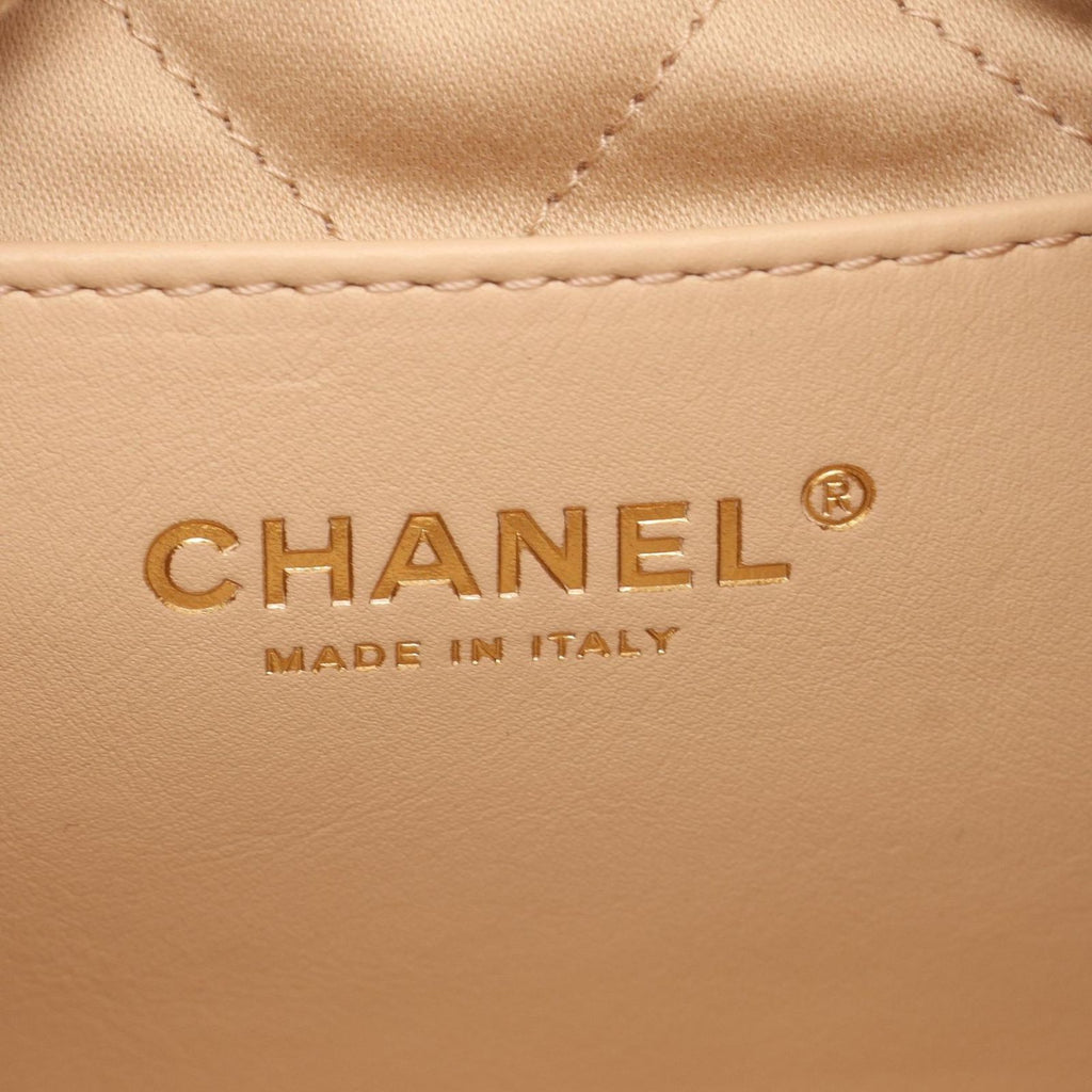 Chanel Shoulder Bag Chanel 22 Mini 2-Way White Leather Quilted — view 4