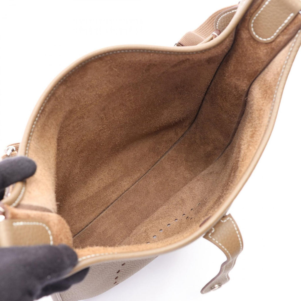 Hermes Shoulder Bag Evelyne 3 Trois PM Etoupe — view 3