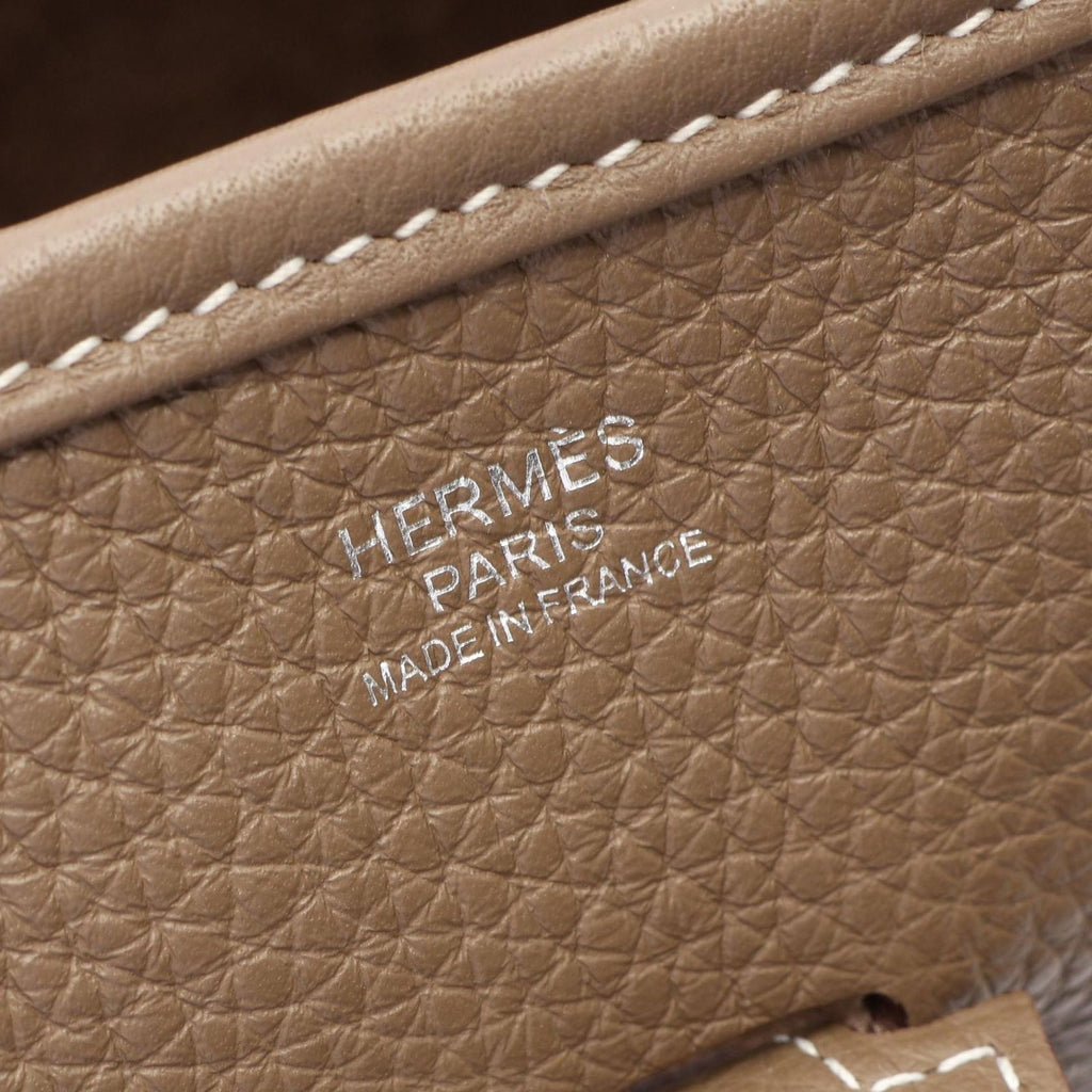 Hermes Shoulder Bag Evelyne 3 Trois PM Etoupe — view 4