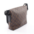 Louis Vuitton Shoulder Bag Magnetic Messenger Monogram Macassar Leather — view 2