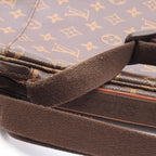 Louis Vuitton Shoulder Bag Trotteur Beaubourg Monogram Leather — view 8