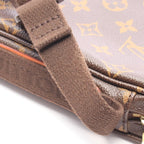 Louis Vuitton Shoulder Bag Trotteur Beaubourg Monogram Leather — view 6