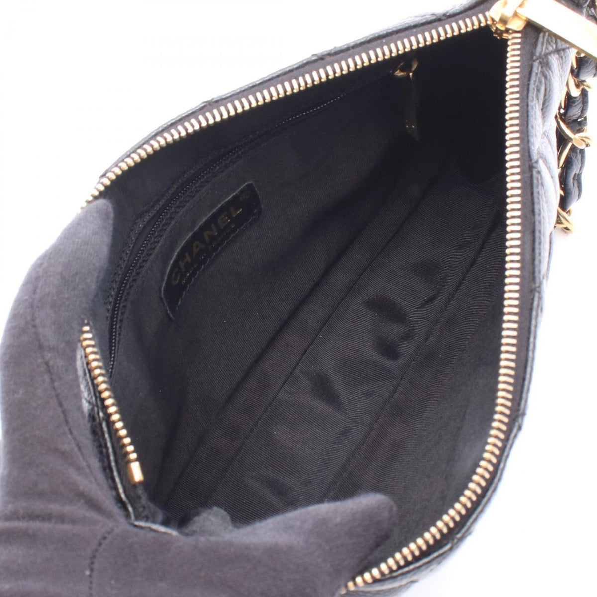 Chanel Shoulder Bag Quilted Black Caviar Leather CC Logo Chain — view 3
