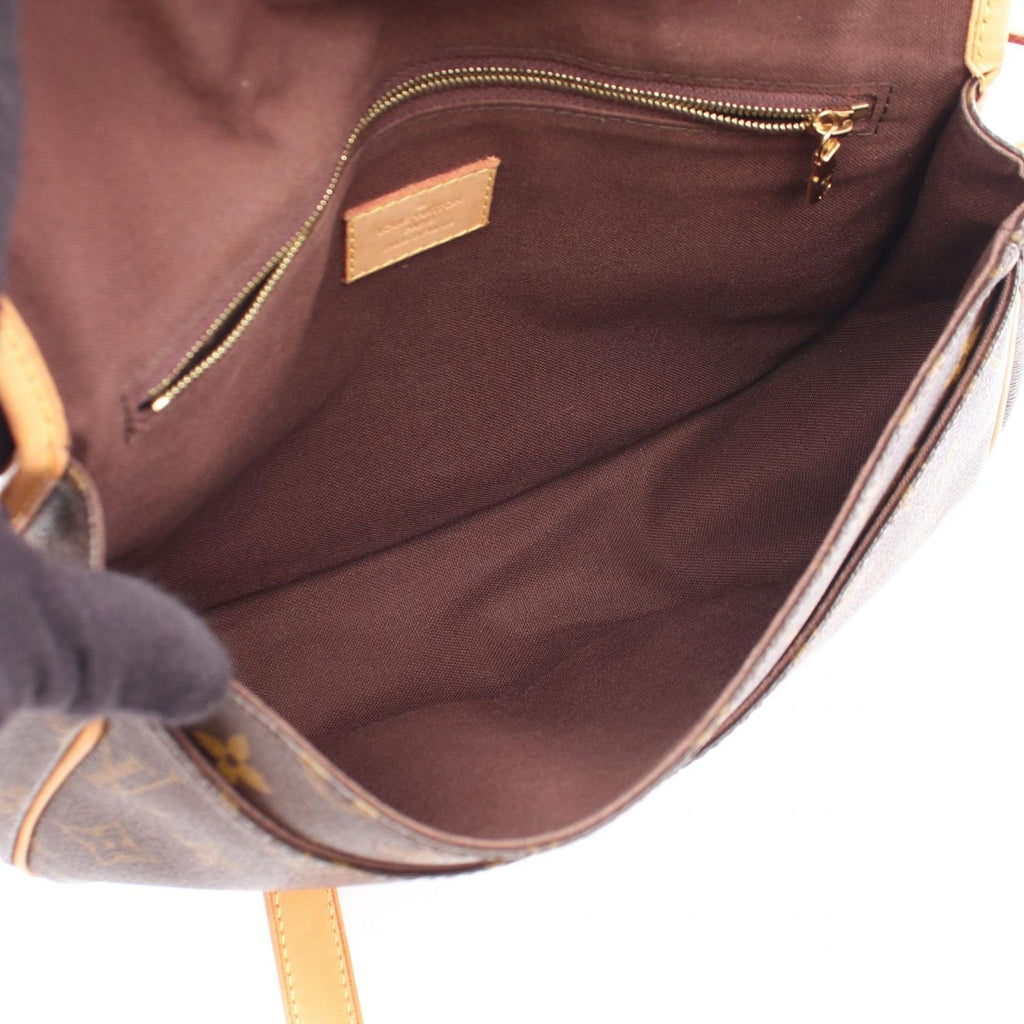 Louis Vuitton Shoulder Bag Menilmontant PM Leather — view 3